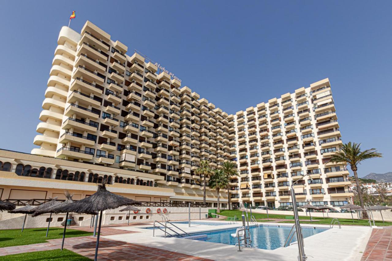 Amazing Views Beachfront Apartment With Swimming Pool Benalmádena Kültér fotó